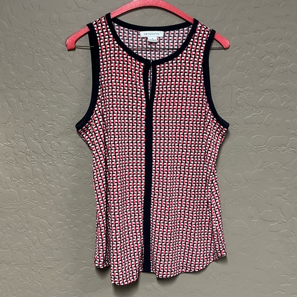 Liz Claiborne Tops - Liz Claiborne Sleeveless Top
